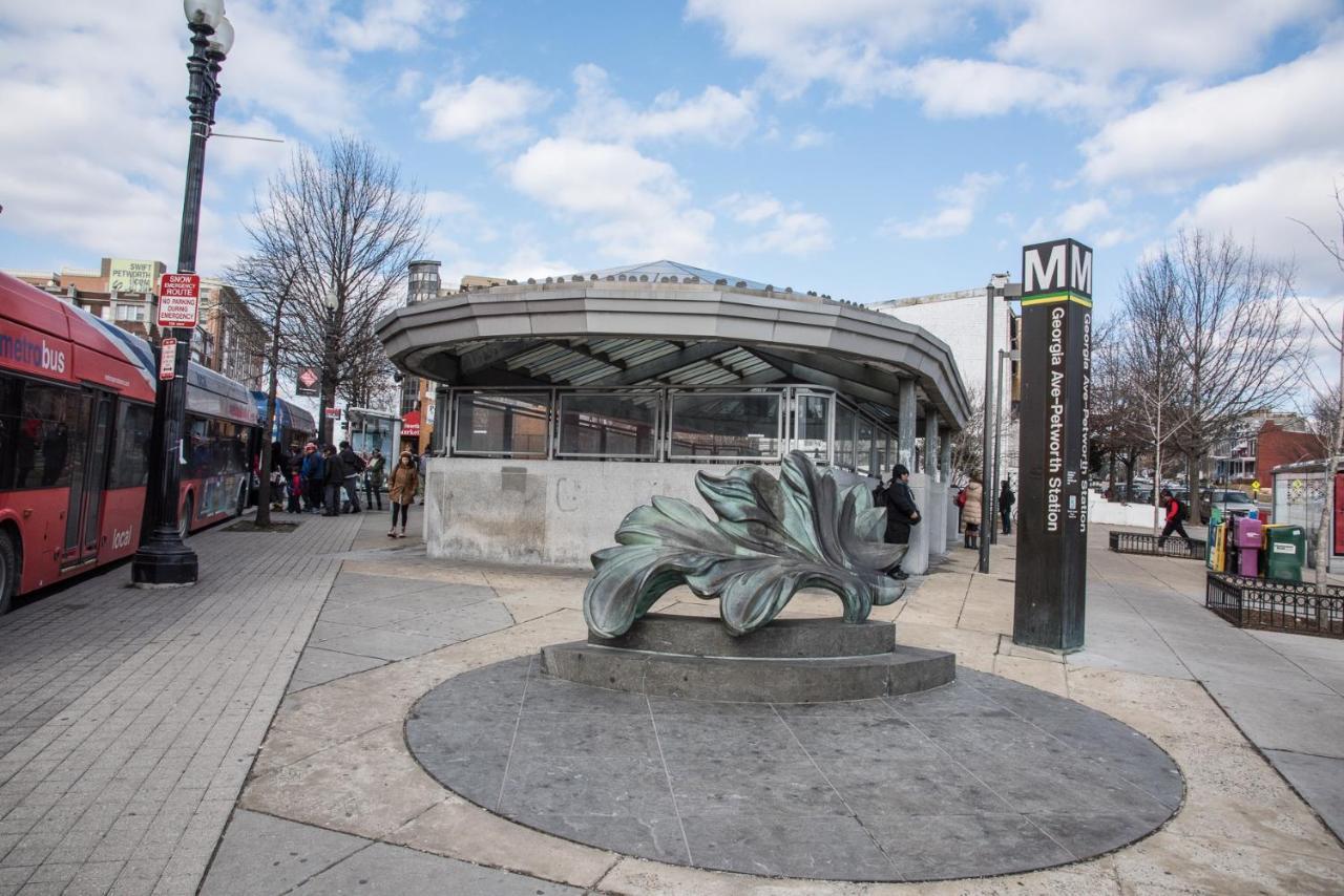 English Basement Suite In Petworth, Washington, Dc -- Free Off-Street Parking, Walk To Metro And Restaurants Εξωτερικό φωτογραφία